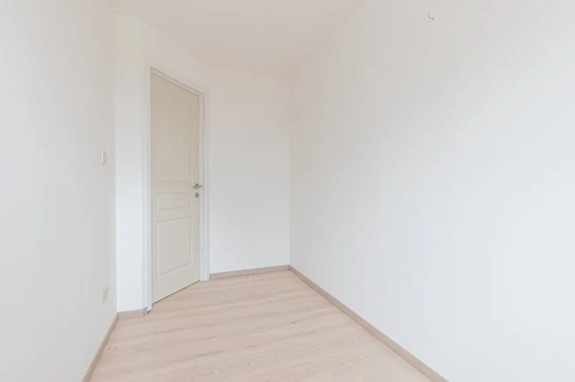 Kamer volledig afgewerkt